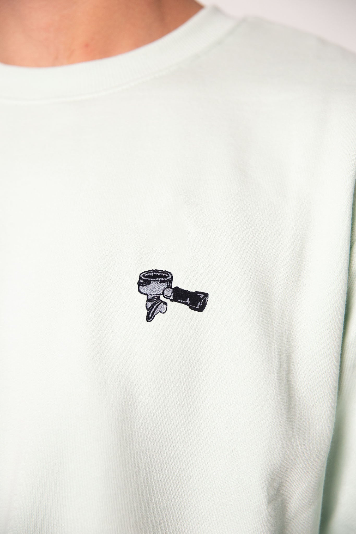 Siebträger | Bestickter Bio-Baumwoll Pullover