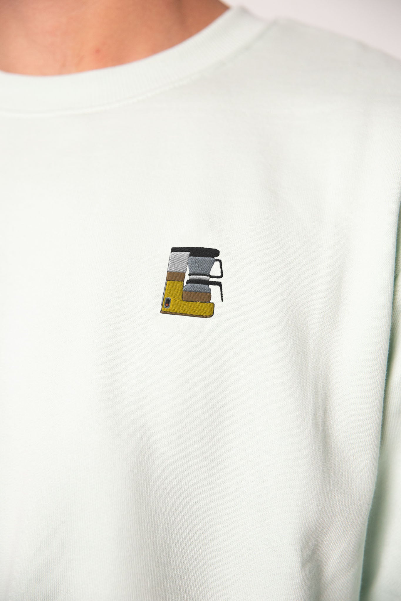 Filterkaffeemaschine | Bestickter Bio-Baumwoll Pullover