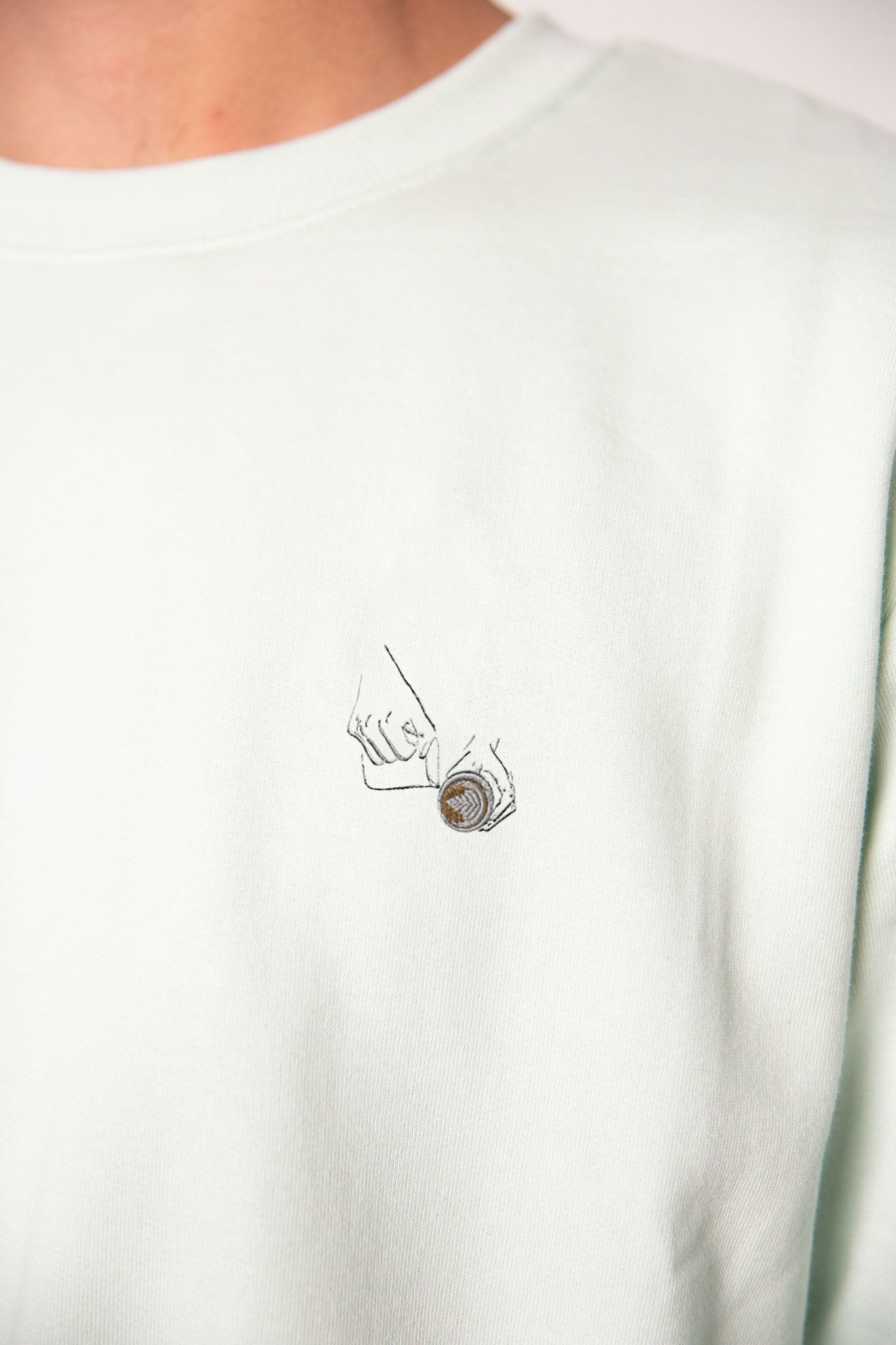 Latte Art | Bestickter Bio-Baumwoll Pullover