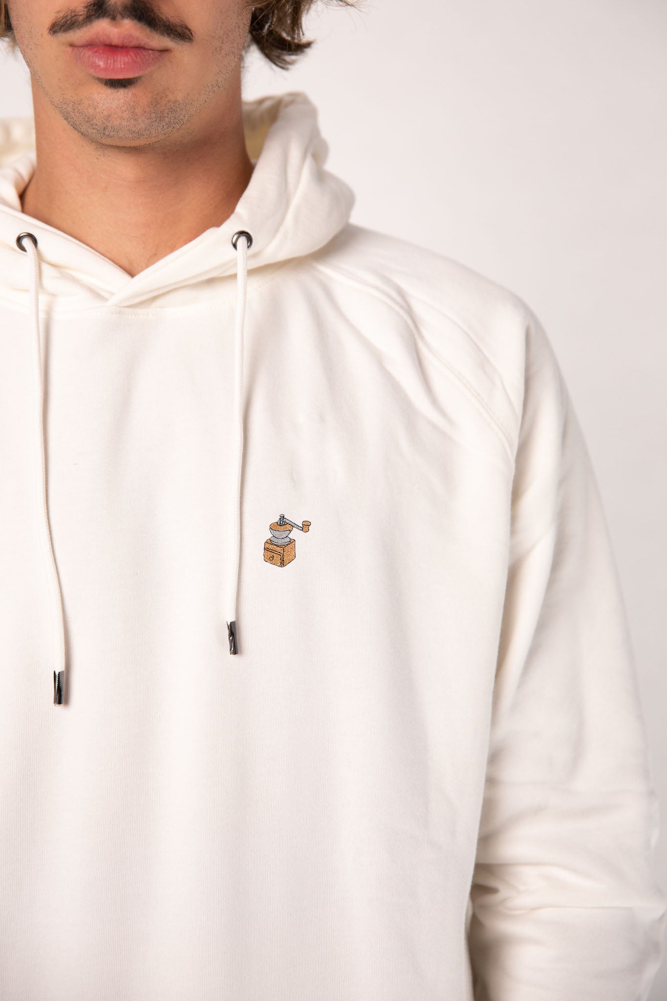 Kaffeemühle | Bestickter Männer Bio Baumwoll Männer Hoodie