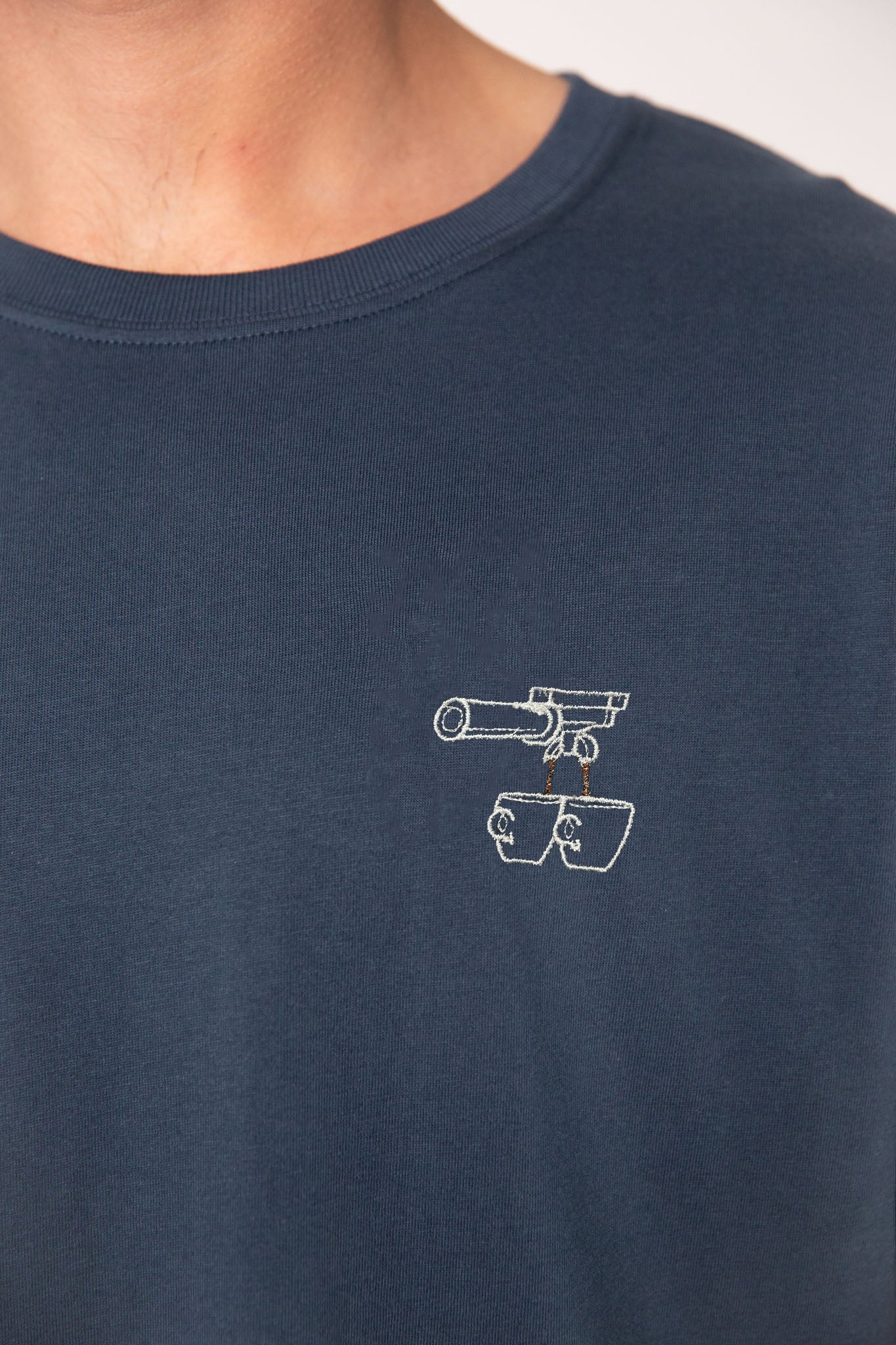 Due Caffè | Besticktes Bio Baumwoll Männer T-Shirt