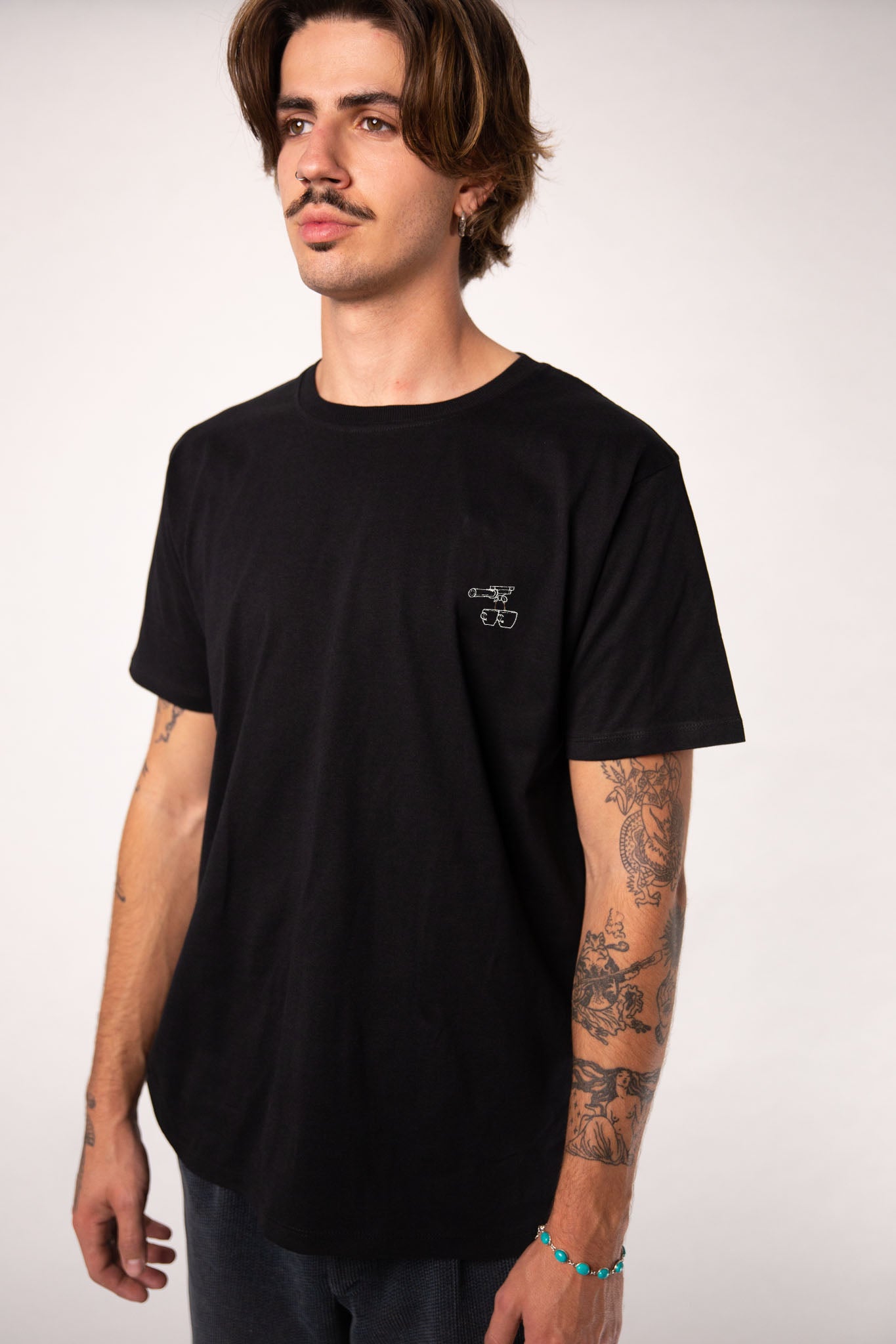 Due Caffè | Besticktes Bio Baumwoll Männer T-Shirt
