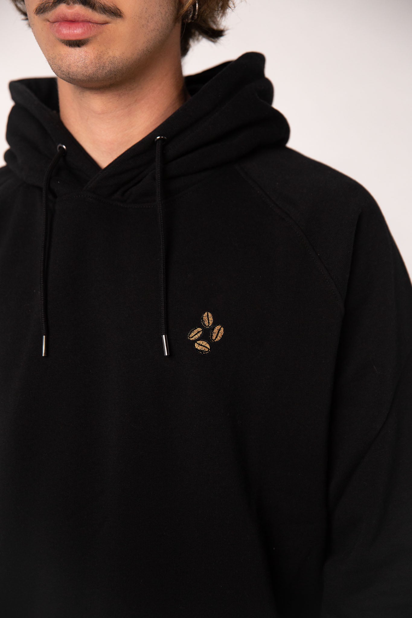 Coffee beans | Bestickter Männer Bio Baumwoll Hoodie