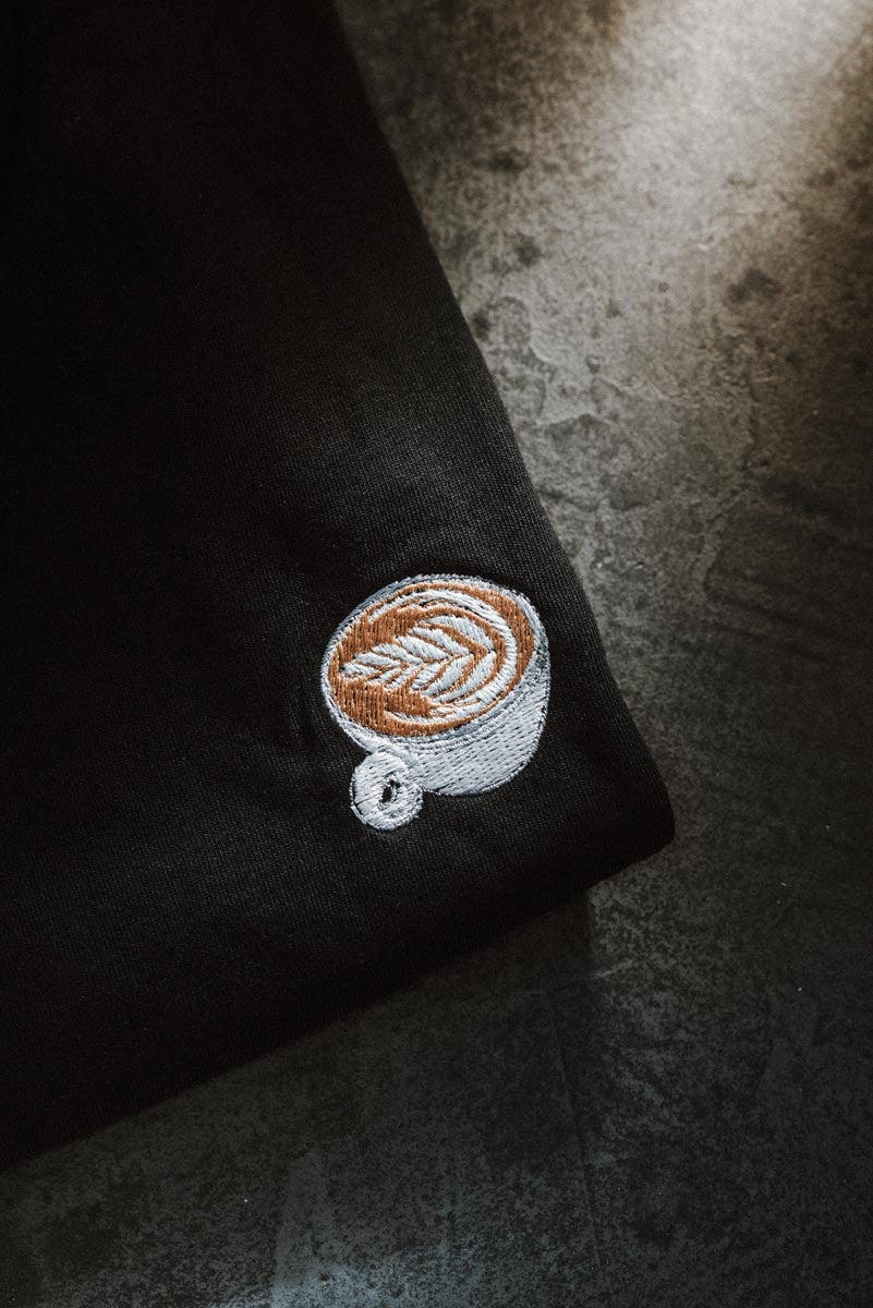 Flat White | Besticktes Organic Bio Baumwoll Männer T-Shirt