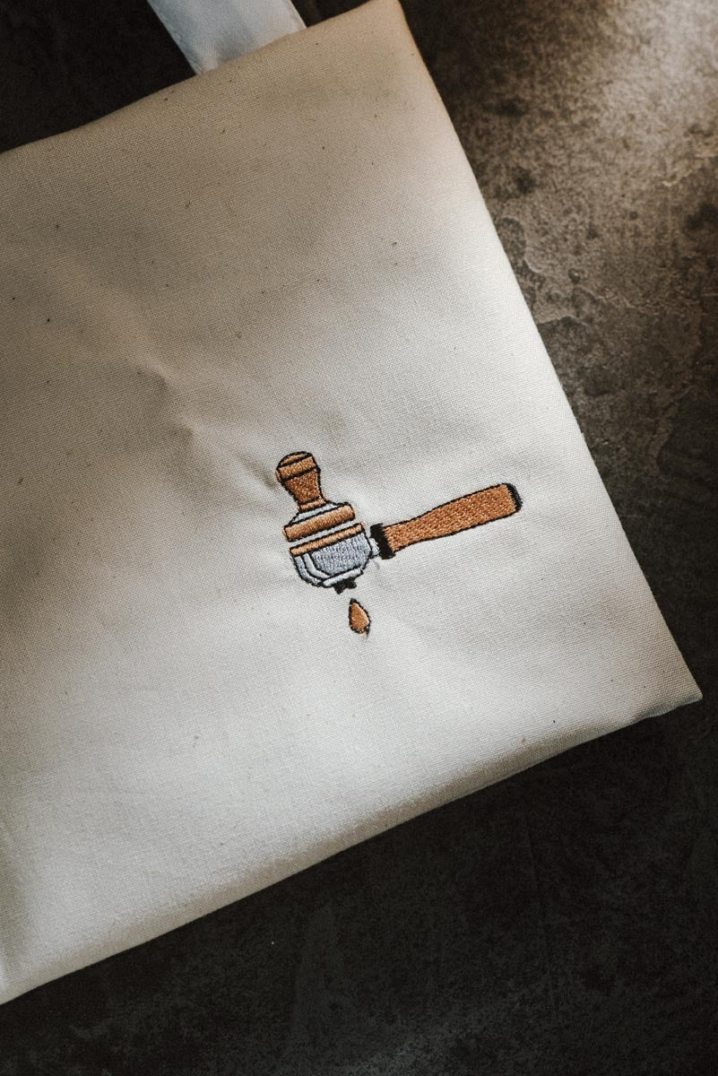 Barista Geschenkset - Siebträger & Tamper Shirt + Tasche