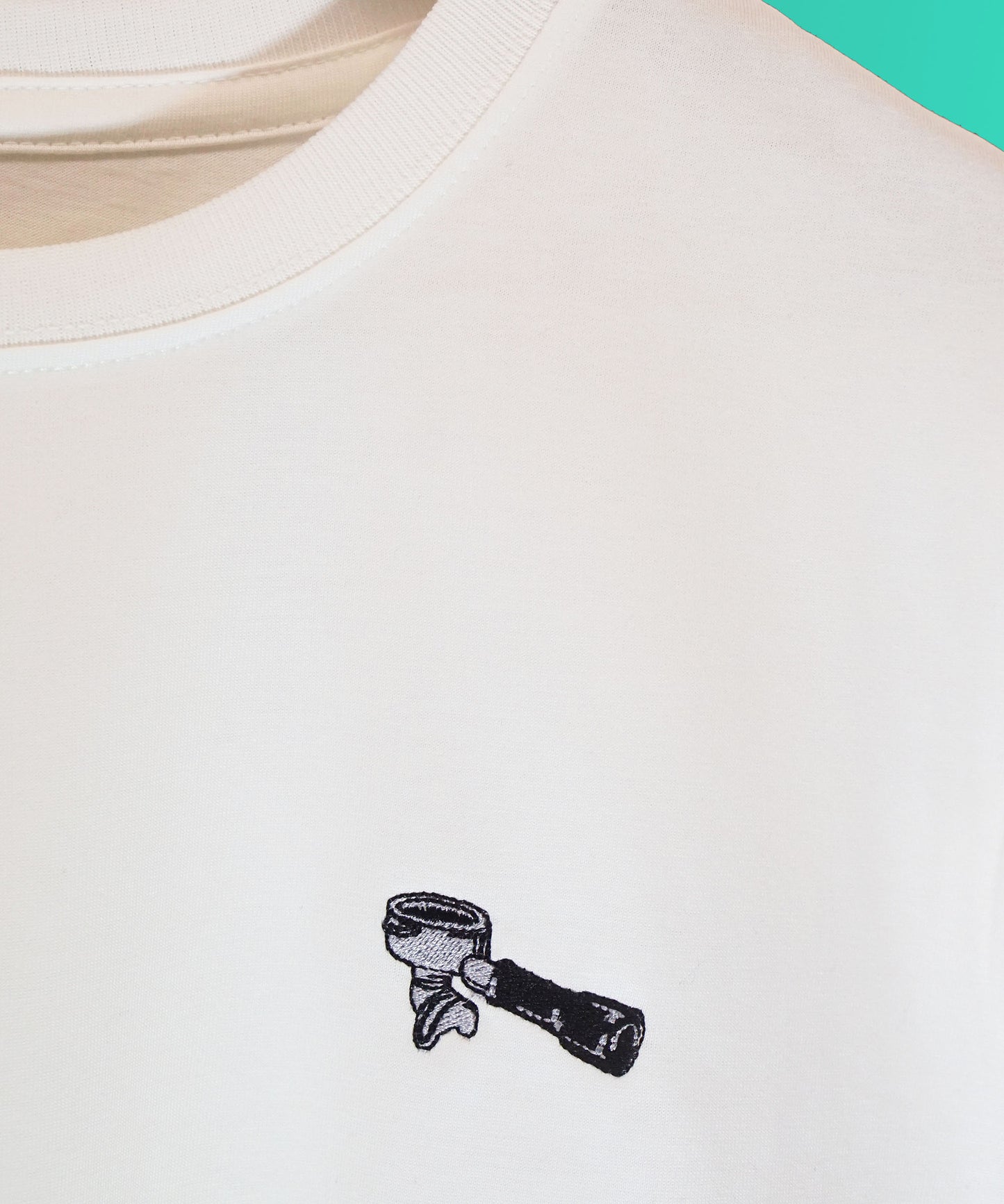 Siebträger | Besticktes Organic Bio Baumwoll-T-Shirt