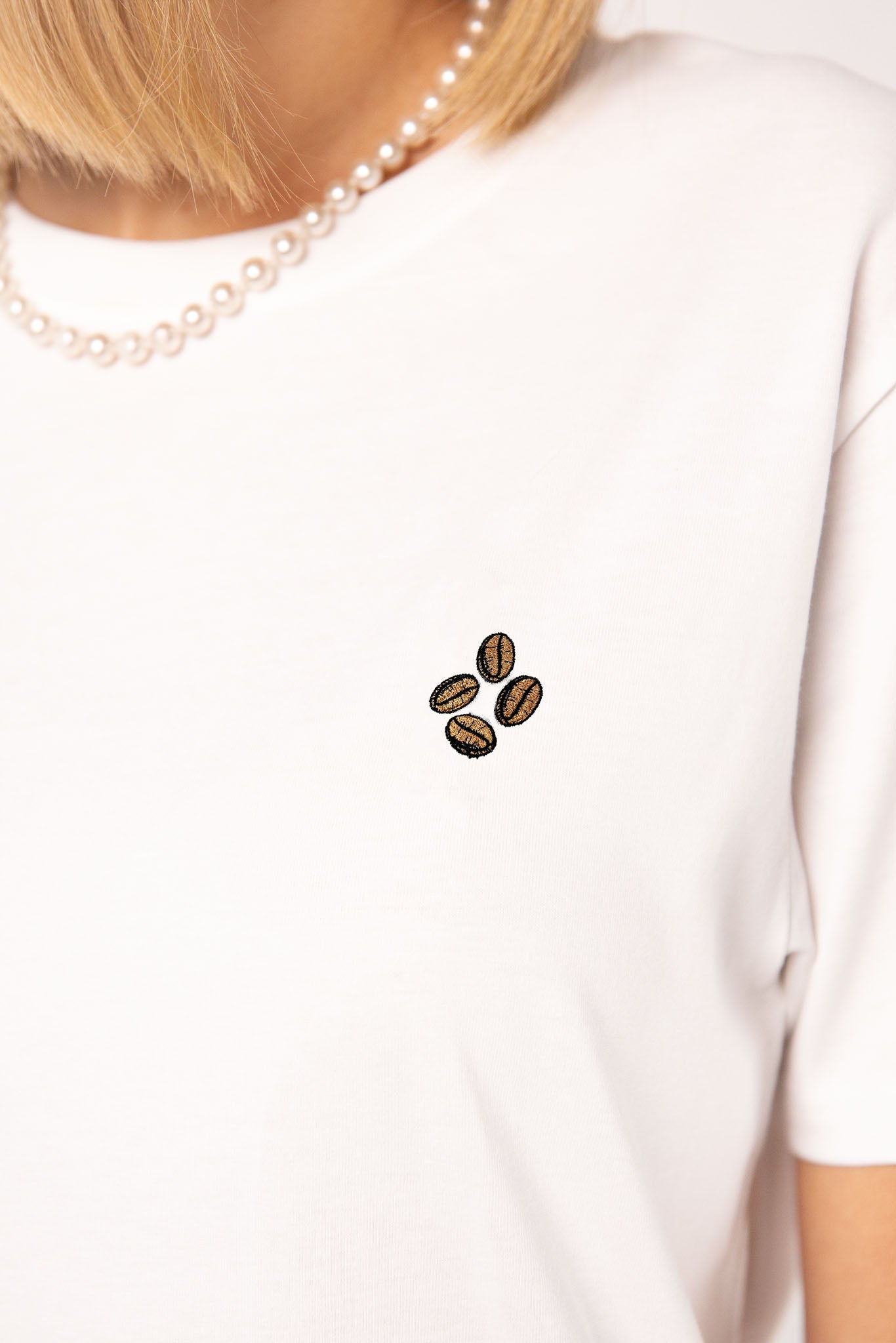 Coffee beans | Besticktes Frauen Oversized Organic Bio Baumwoll-T-Shirt