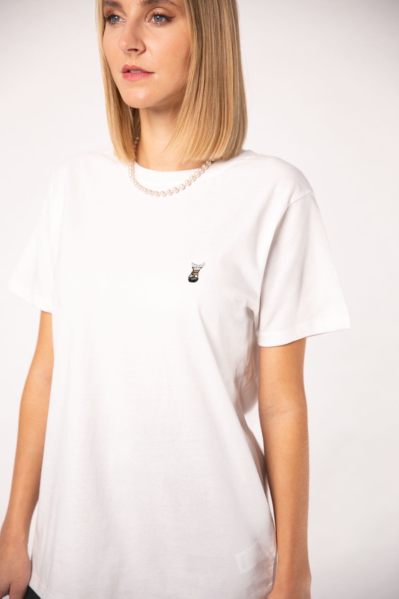 Sophisticated filter  |  Besticktes Frauen Oversized Organic Bio Baumwoll-T-Shirt