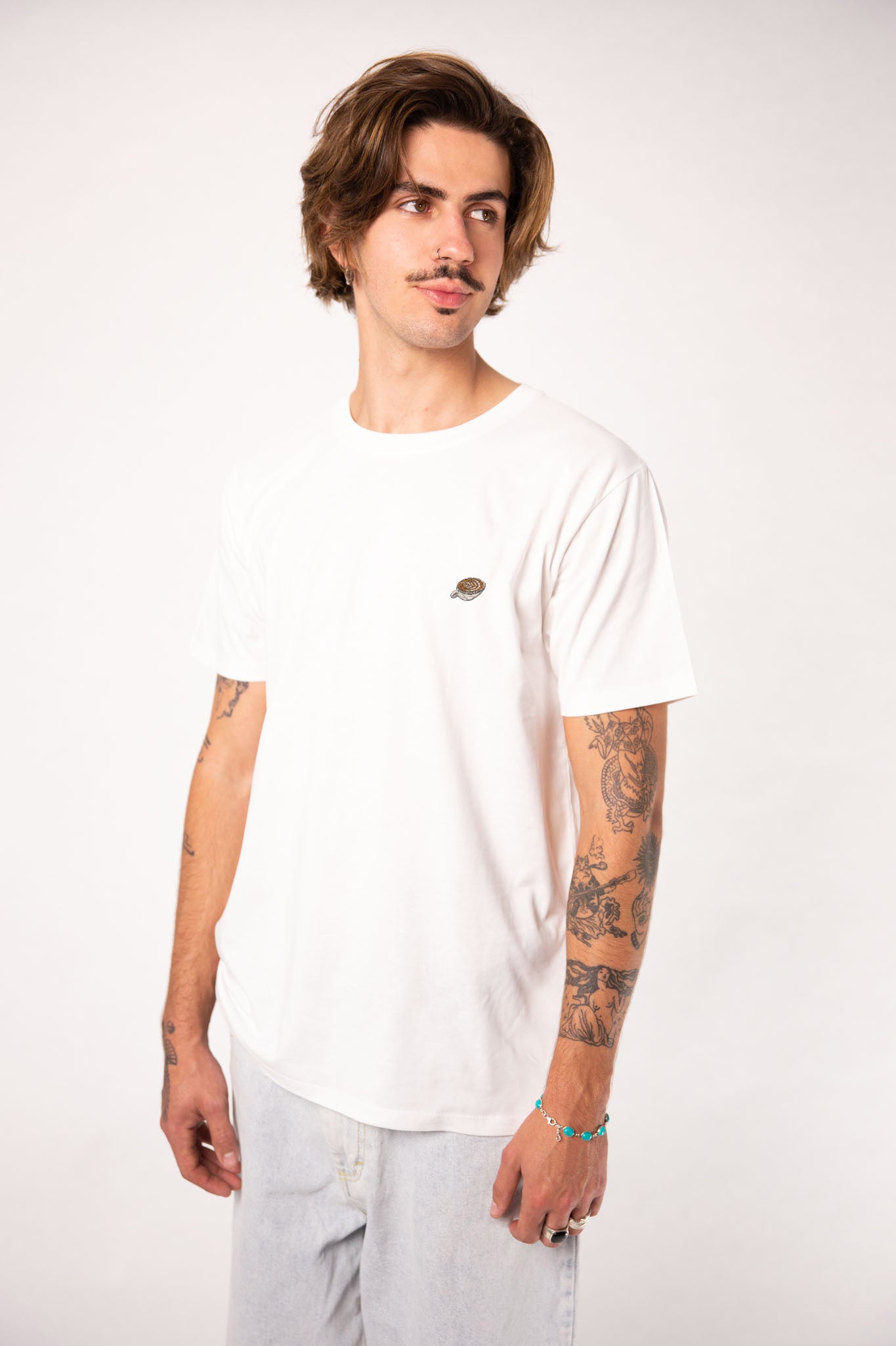 Flat White | Besticktes Organic Bio Baumwoll Männer T-Shirt